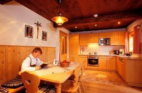 Gospodarstwo agroturystyczne Kinder-bauernhof Ederbauer Flachau